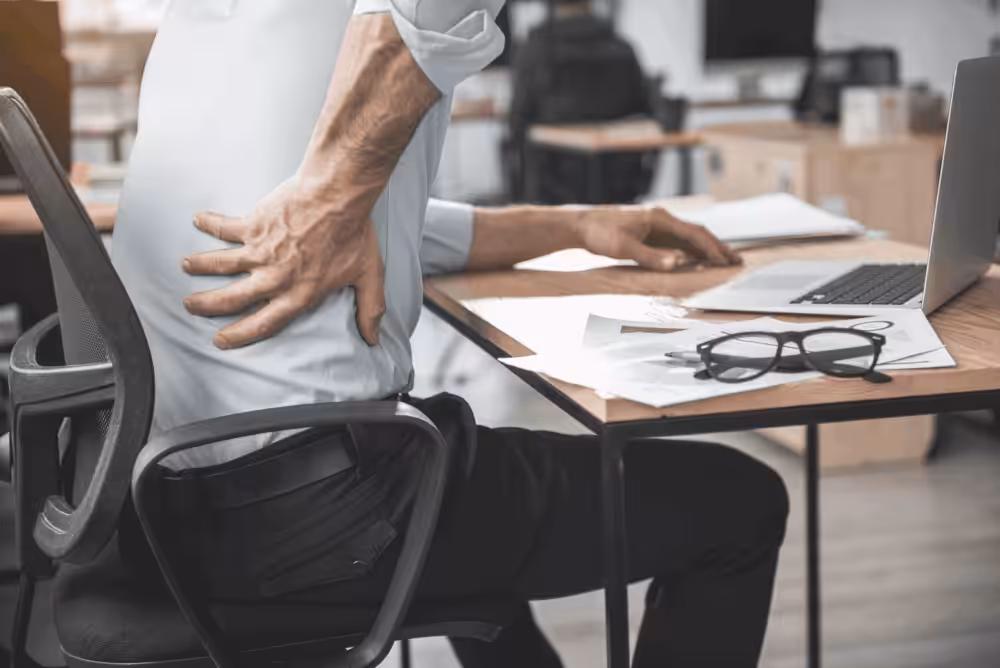 Long durations of sitting can have various detrimental effects on our health. The following are some risks connected to prolonged sitting : 