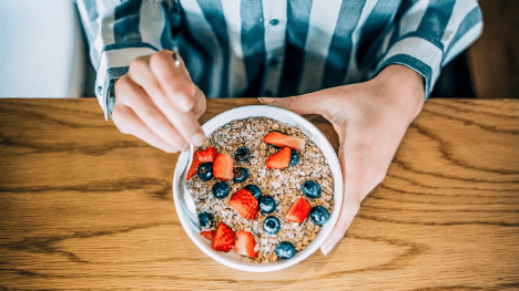 "Carbs After Dark: Debunking the Myths and Embracing the Benefits" 3 "Carbs After Dark: Debunking the Myths and Embracing the Benefits"