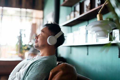 "Finding Inner Peace: How Meditation Can Help Reduce Stress" 3 "Finding Inner Peace: How Meditation Can Help Reduce Stress"